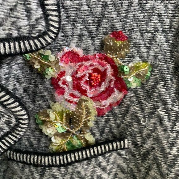 Vintage Women’s Escada Mohair Jacket | Gray Blazer with Sequin Flowers | - Picture 4 of 7